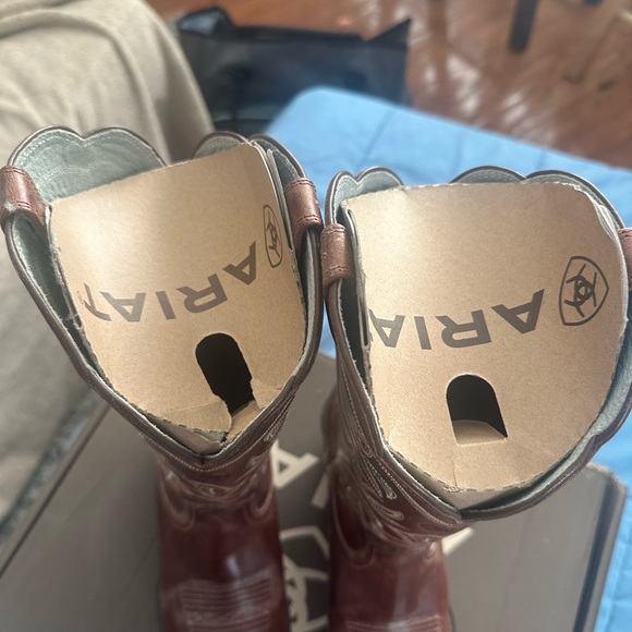 Ariat Chestnut Leather Women’s Cowboy Boots - Picture 5 of 9